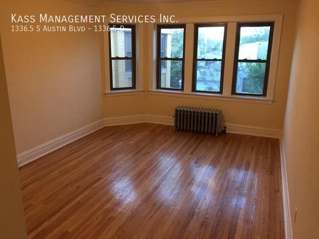 Photo - 1336.5 S Austin Blvd Unit 1336.5-D