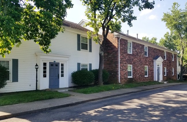 Photo - Vines at Stony Brook
