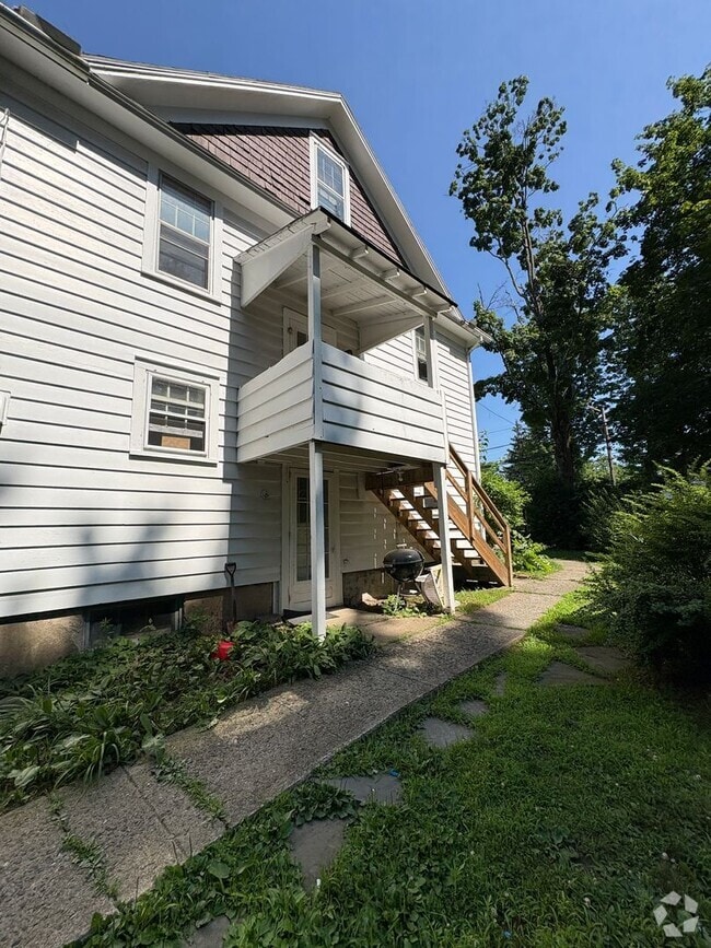 Building Photo - 169 Tanite Rd Unit 169 Tanite Road  201 Rental