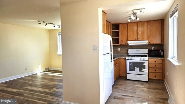 Photo - 2806 Ryerson Pl Unit 1ST FLOOR