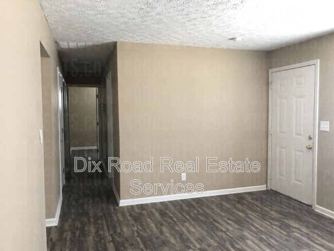 4855 Live Oak Dr