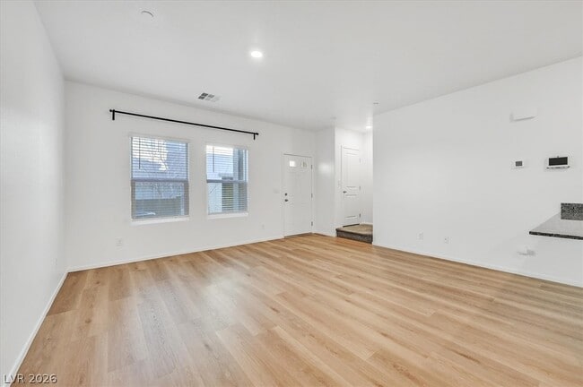 Photo - 7484 Mountain Ledge St