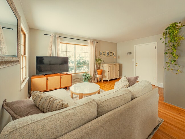 Photo - 8359 Gridley Ave