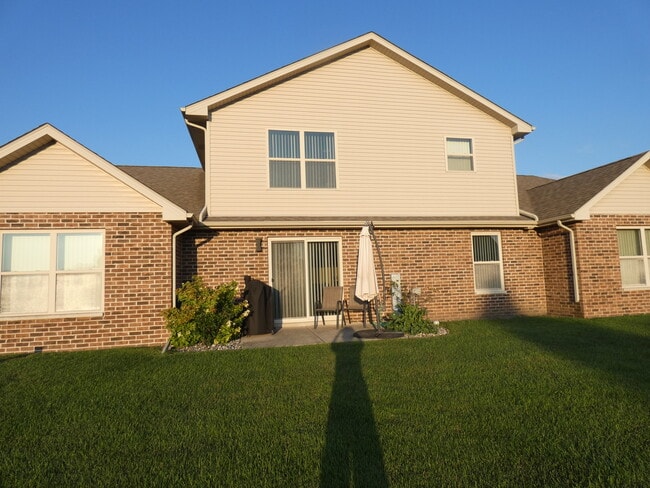 Photo - 627 N Edgemere Dr