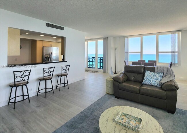 Photo - 3505 S Ocean Dr Unidad 1014