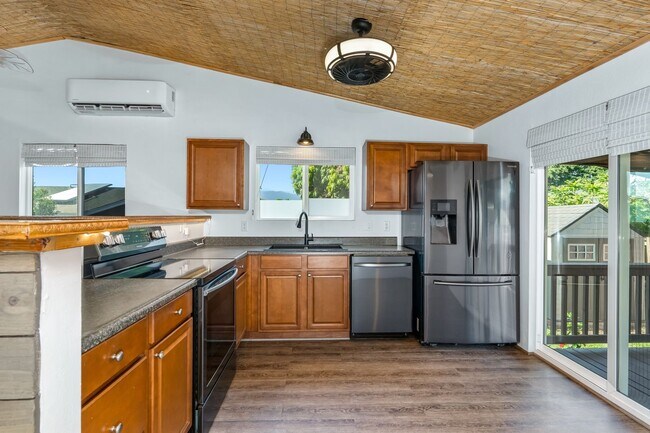 Photo - Remodeled 2 Bed/ 1 Bath Main House in North Kihei