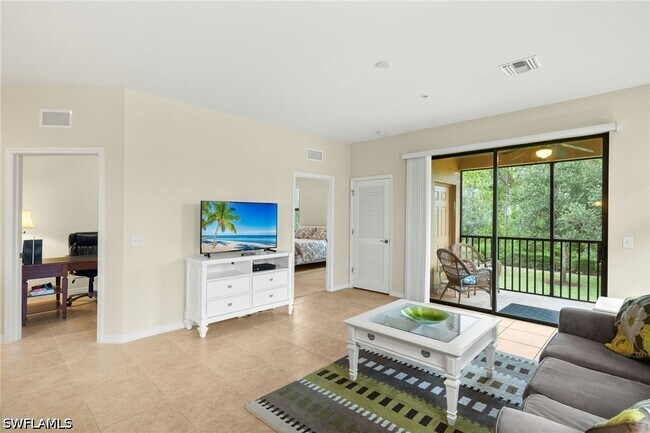 Photo - 3742 Pino Vista Way Unidad 4