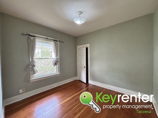Photo - Charming 3-Bedroom Rental Home in Central ...