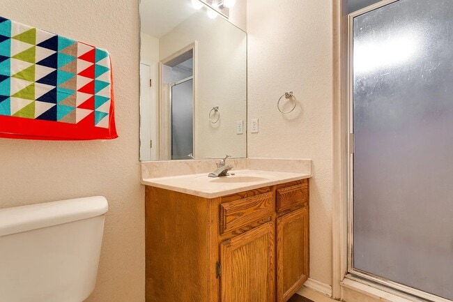 Photo - 107 S Ridge Ln