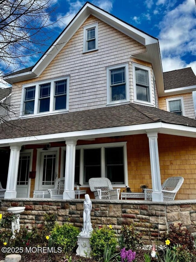 Photo - 504 Emory St Unit 2