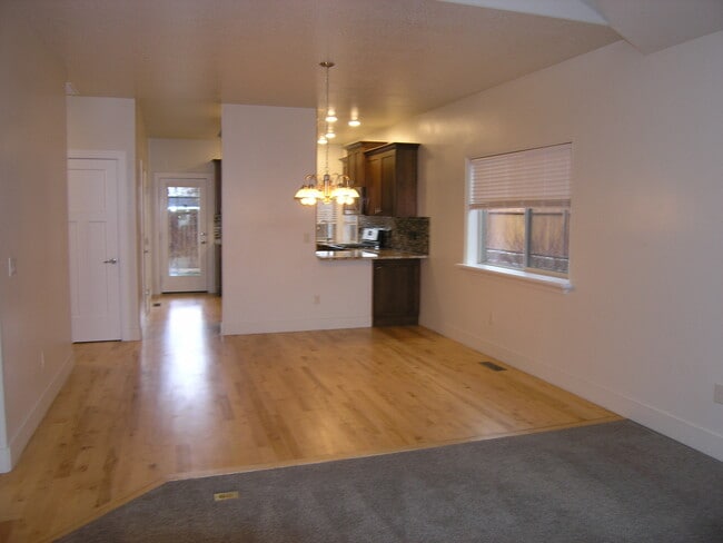 Photo - 2355 E Hidden Crk St