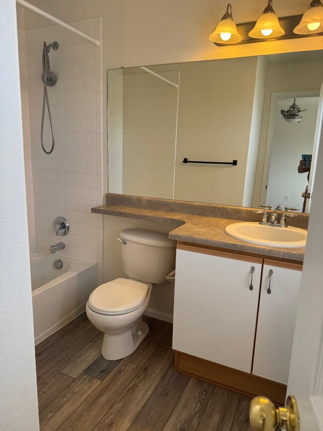 Photo - 3660 W 25th St