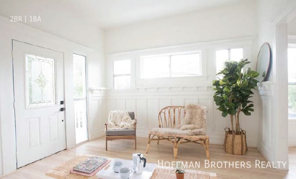 404 1/2 N Ave 54-