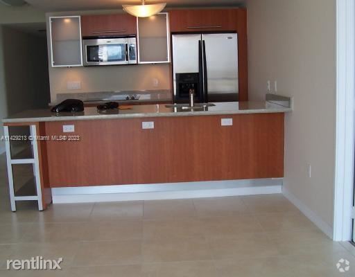 Building Photo - 2 br, 2.5 bath Condo - 185 SW 7th St Apt 2301 Unit Apt 2301