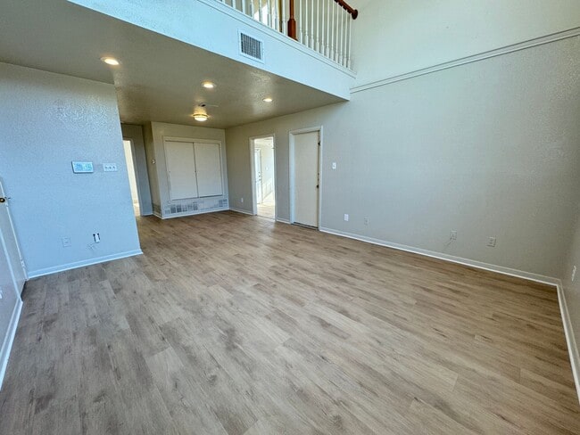 Photo - 1203 Monroe Loop Unit D