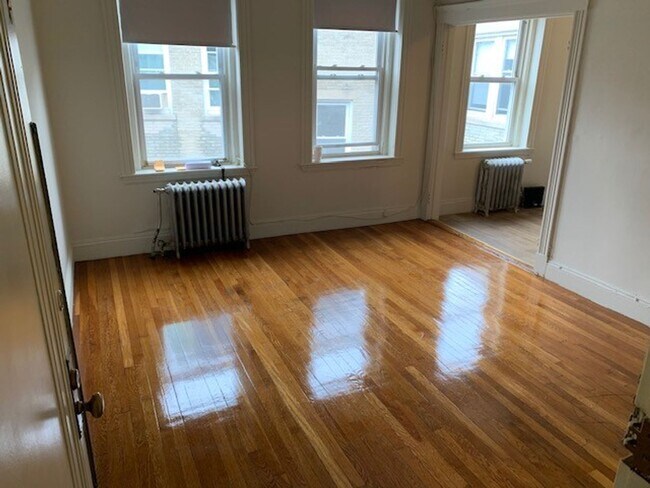 9/1 No Fee! Spacious, modern 1BR in Fenway... - 9/1 No Fee! Spacious, modern 1BR in Fenway... Condo