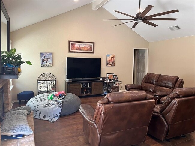 Photo - 6401 Woodcrest Dr