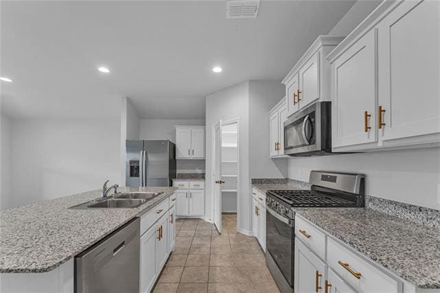 Photo - 708 Basteen Ln