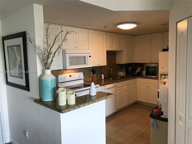 Photo - 1627 SW 37th Ave Unit 405