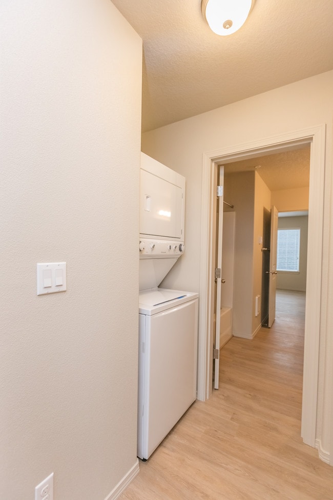 Yamhill Firs Apartments