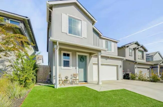 Photo - 1030 W Prescott Ave