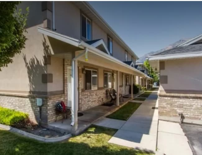 Beautiful North Ogden 2 bed 1.5 bath townhome with 1 Car Garage!! - Beautiful North Ogden 2 bed 1.5 bath townhome with 1 Car Garage!!