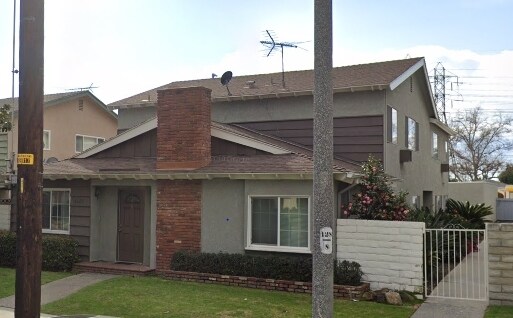 Photo - 6127 Woodruff Ave Apartments