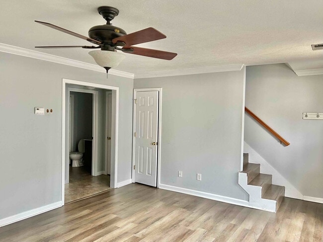 Photo - 938 Micro Way