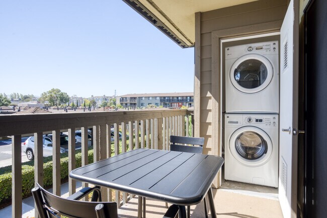 Photo - 644 Edgewater Blvd Unidad FL2-ID2096