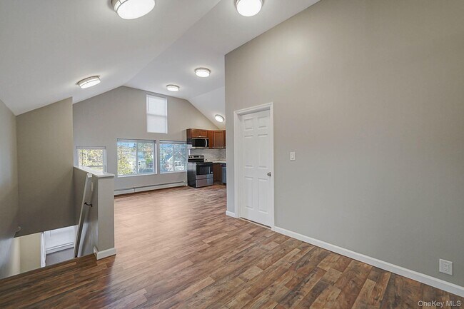 Photo - 158 Oldfield Ave