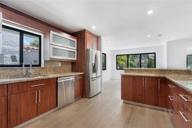 Photo - 8951 Byron Ave