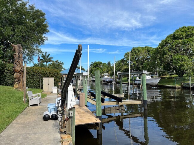 Photo - 510 SW South Carolina Dr