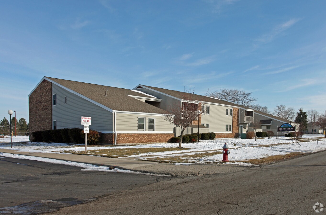 Old Farm Village Apartments - Old Farm Village Apartments
