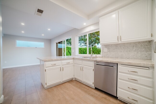 Photo - 1811 Autumn Pl