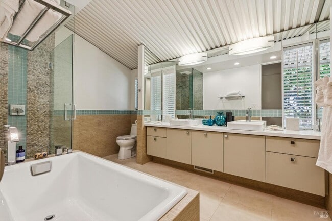 Photo - 1819 Zinfandel Ln