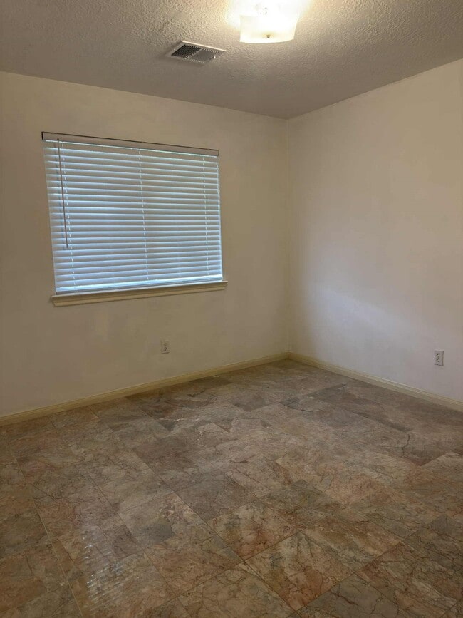 Building Photo - 17210 Valemist Ct