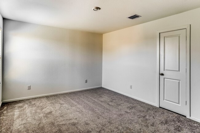 Building Photo - 737 Magnolia Creek Dr