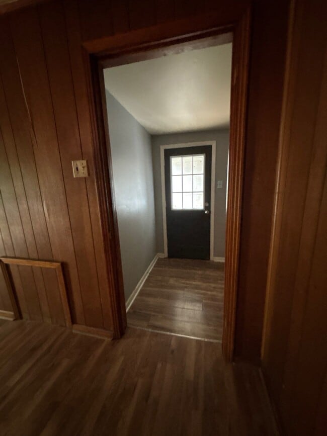 Photo - 505 N College St