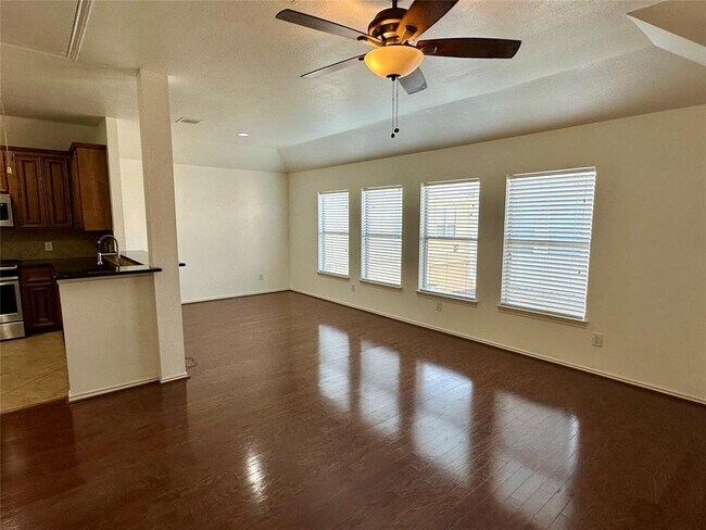 Photo - 3121 Dallas St