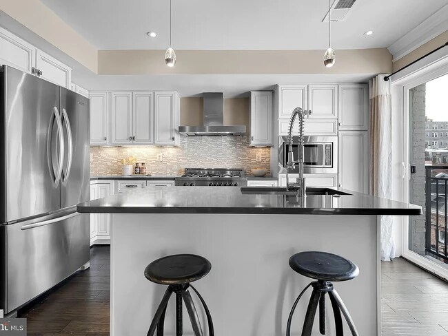 Photo - 1816 19th St NW Unit 1816 19th Street NW 5