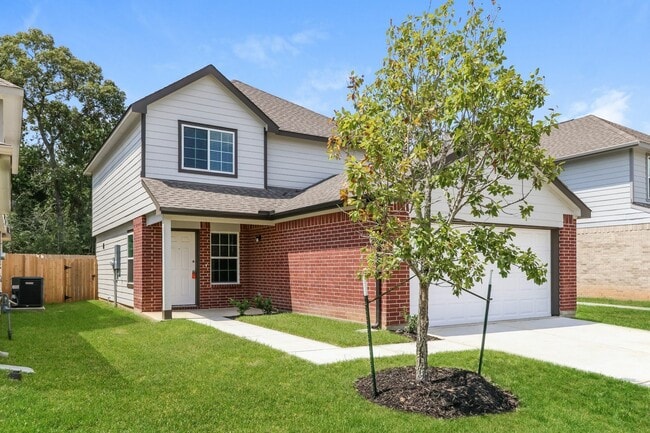 Building Photo - 2165 Middle Rdg Dr Rental