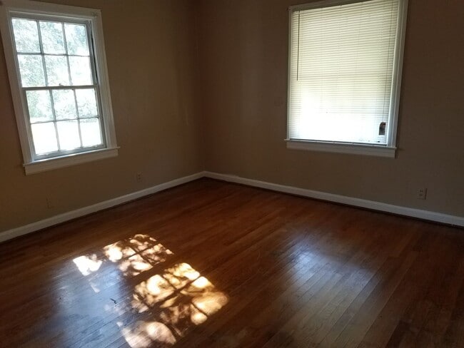 Photo - 3 bed 1 bath for rent