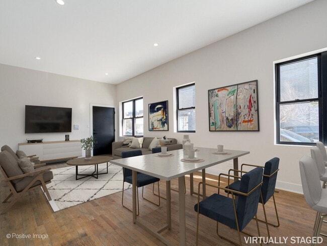 Photo - 846 N Ashland Ave Unit 2R