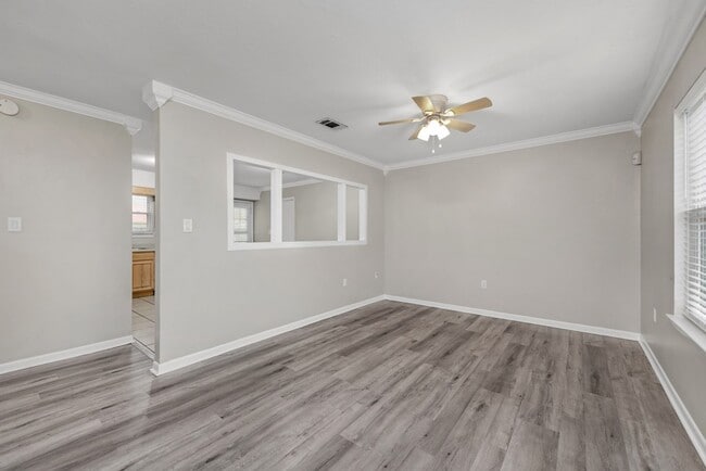 Photo - Charming 3 Bedroom Home in Pine Meadows – Prime Fort Walton Beach Location