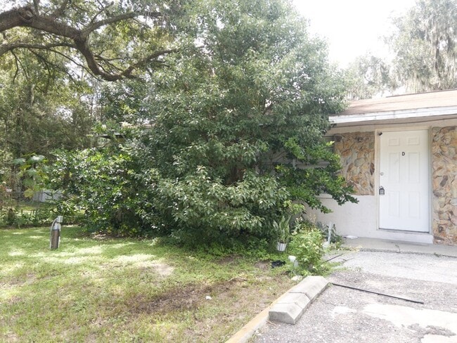 Building Photo - 2803 Griffin Rd Unit D Rental
