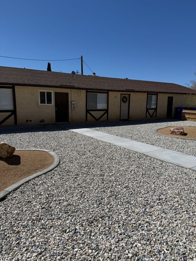 Photo - 12363 Redwing Rd Unidad 3