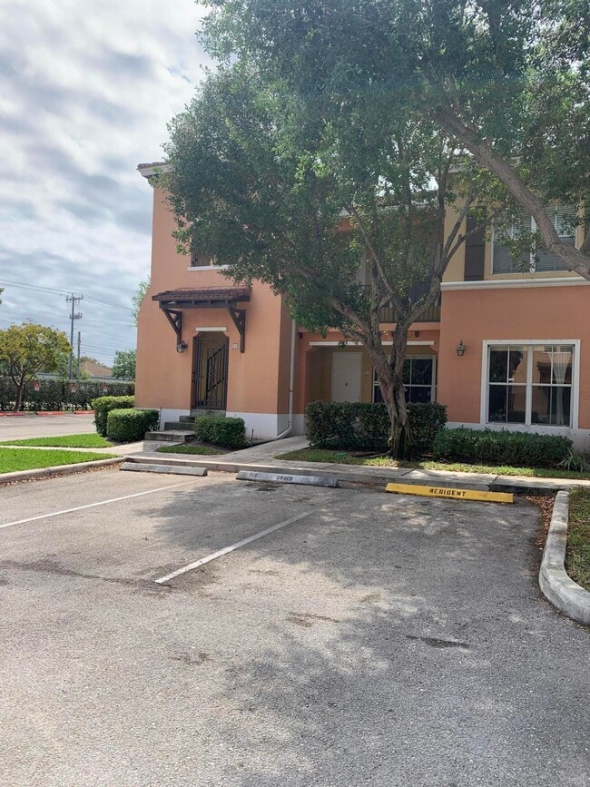 Photo - 3549 Forest Hill Blvd Unit 25