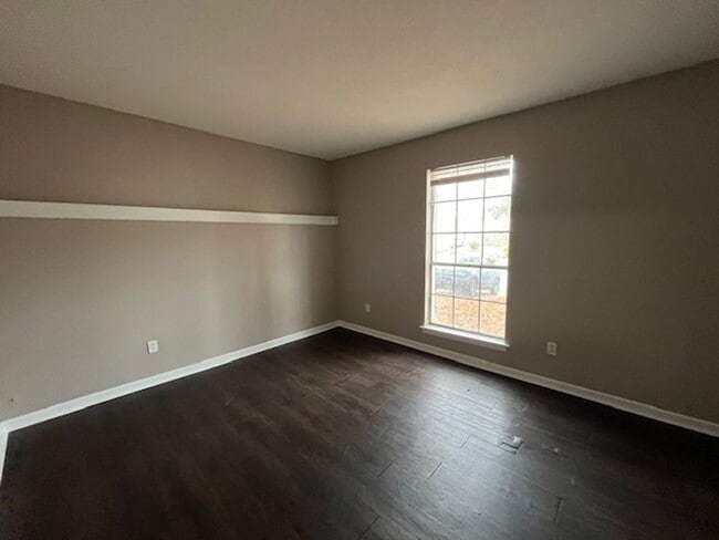 Photo - Renovated 3 Bedroom 1 Bath Home with 1 Car Carport for Rent!