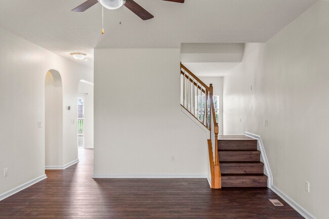 Photo - 6335 Arabian Dr