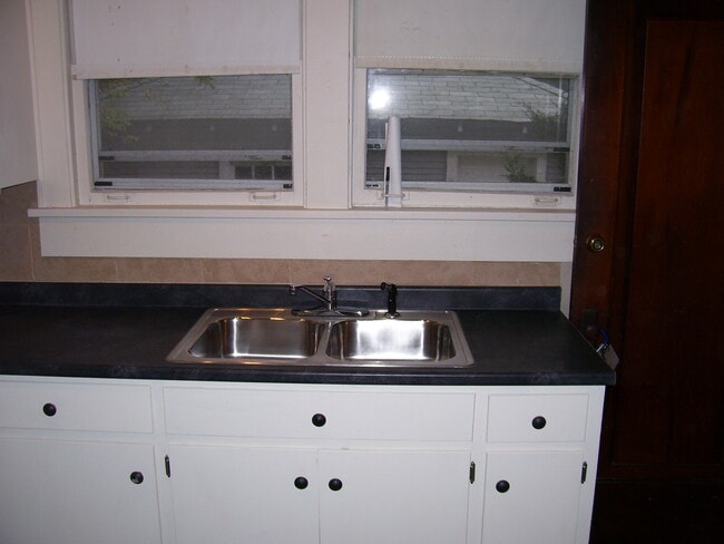 502 W Main St Unit 502 W Main Street - 1st Floor